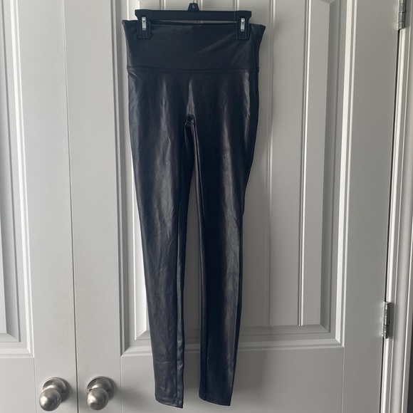 SPANX Pants - NWOT Spanx Faux Leather Black Leggings Size Small